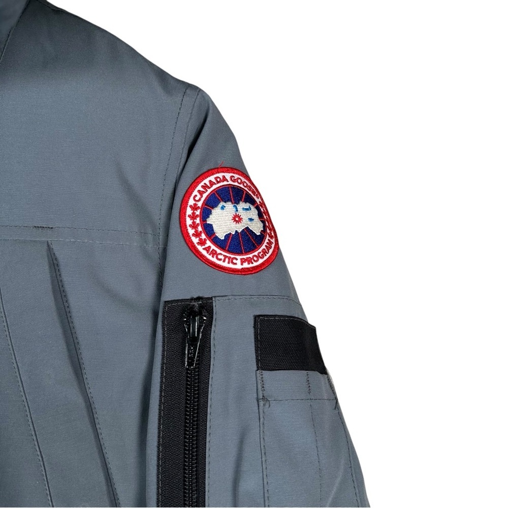 CANADA GOOSE Montello Insulated Down Winter Parka in Mid Grey - Picture 7 of 16